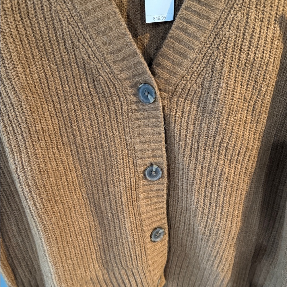 GAP Women's Ribbed V-Neck Button-Front Vest in Caramel - Picture 3 of 4